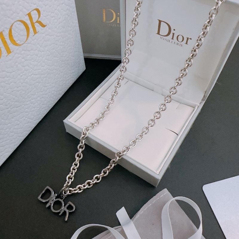 chr1st1an D10r necklaces